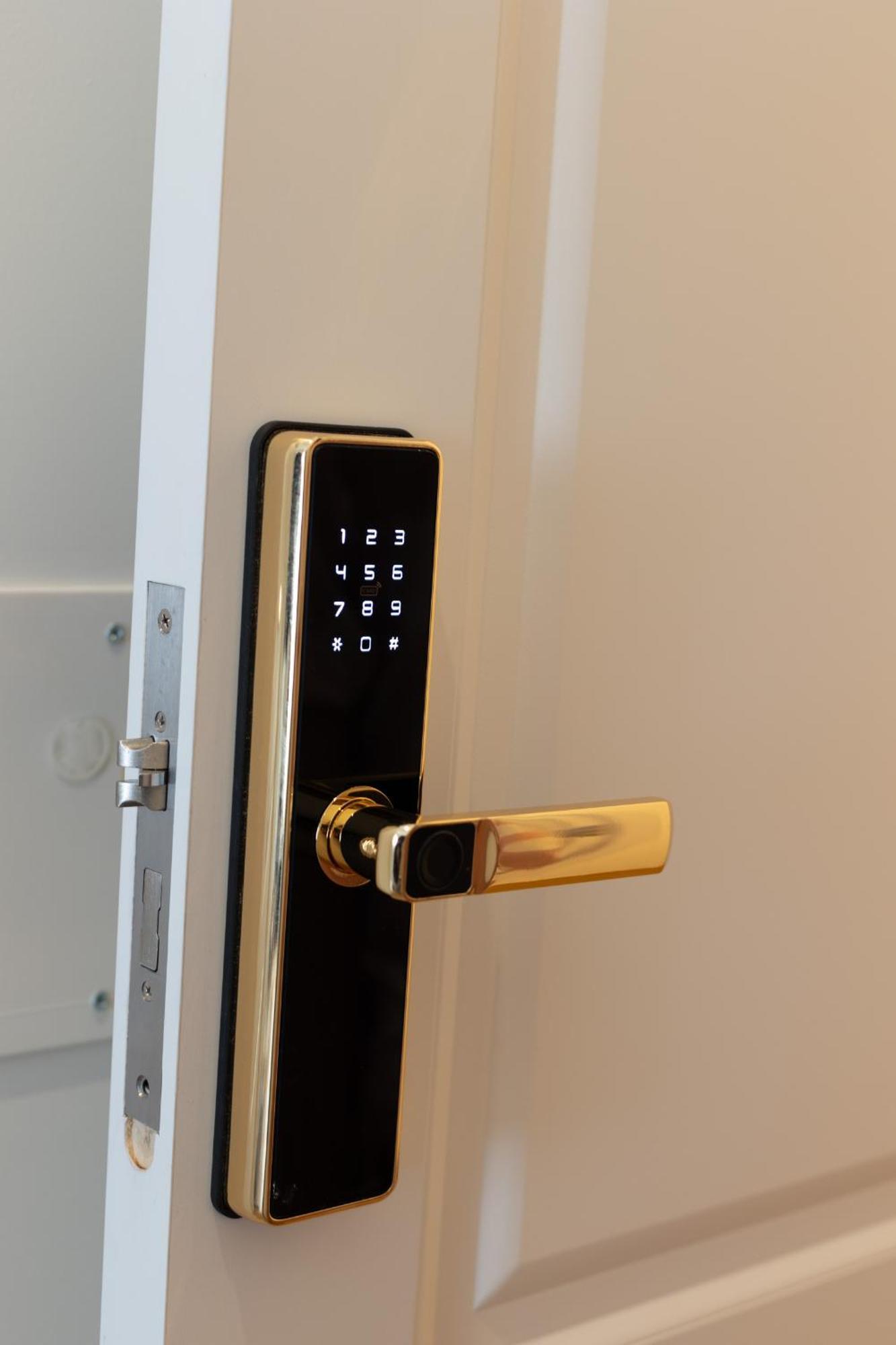 De Vince Suites - Luxury Rooms - Roma Termini Dış mekan fotoğraf
