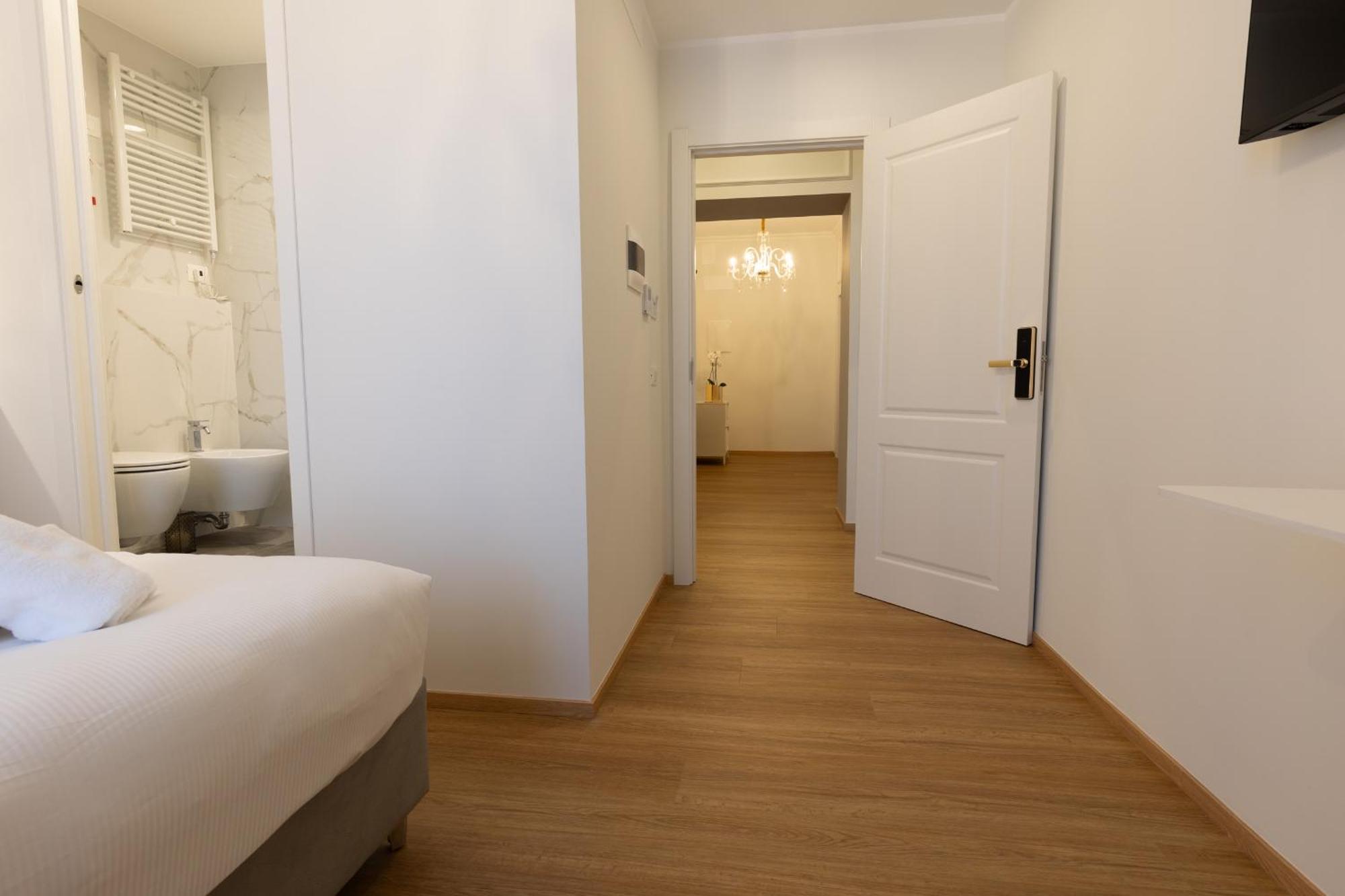 De Vince Suites - Luxury Rooms - Roma Termini Dış mekan fotoğraf