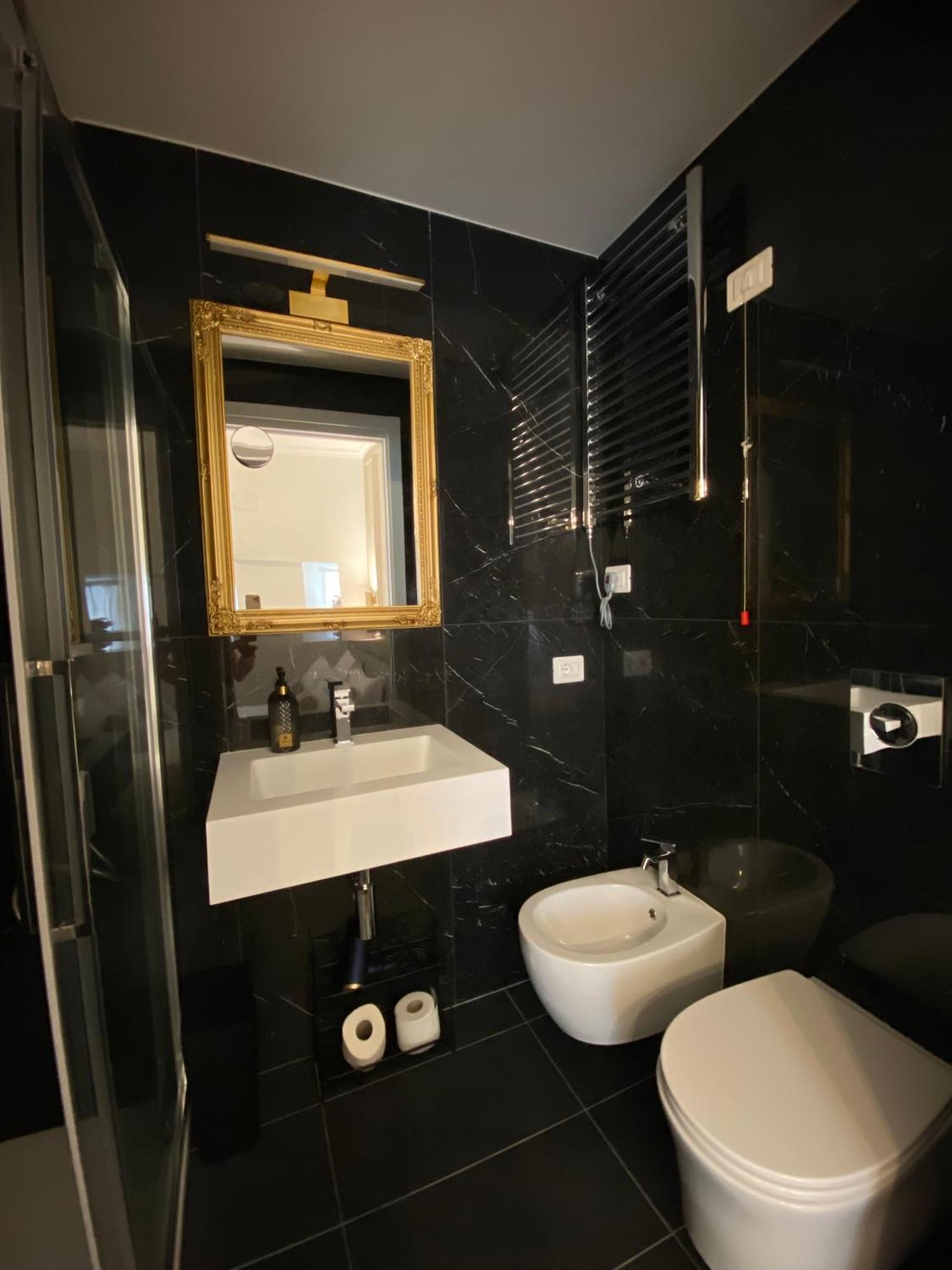 De Vince Suites - Luxury Rooms - Roma Termini Dış mekan fotoğraf